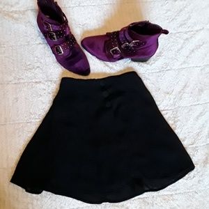 Vintage black flowy skort!